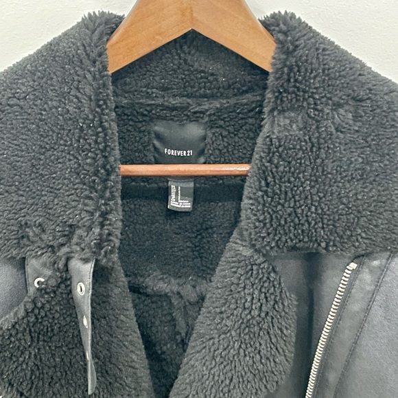 Forever 21 Sherling Jacket - Picture 2 of 4